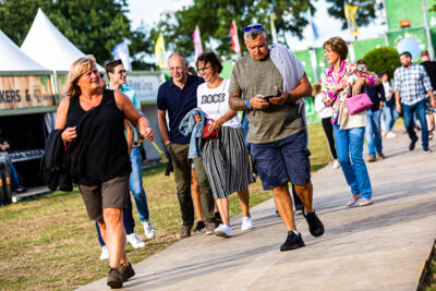 Sfeer vrijdag @ Rijvers Festival 2019, picture 3, photographed by Chris Lippens - FrontView Magazine