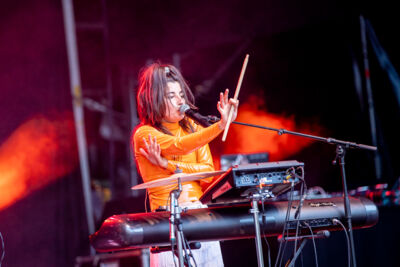 Juicy @ Half Oogst, foto 10, foto's door Kurt Jacobs - FrontView Magazine