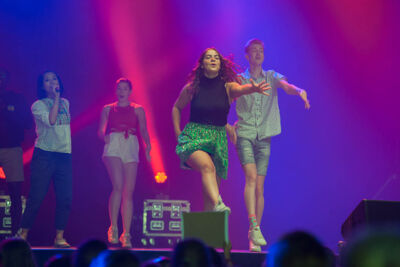 #LikeMe @ Rijvers Festival, picture 3, photographed by Gert Daemen - FrontView Magazine