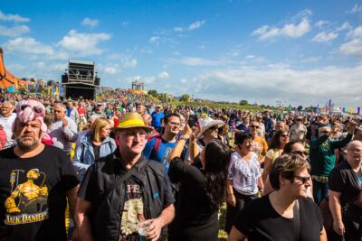 Sfeer @ Nostalgie Beach Festival 2019, foto 1, foto's door Marc Verdonck - FrontView Magazine