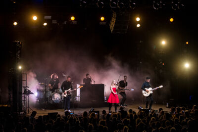 Hooverphonic @ OLT Rivierenhof, picture 14, photographed by Erwin Evrard - FrontView Magazine
