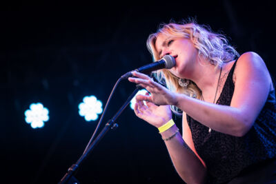 The Girl Who Cried Wolf @ Fonnefeesten, picture 4, photographed by Danny Wagemans - FrontView Magazine