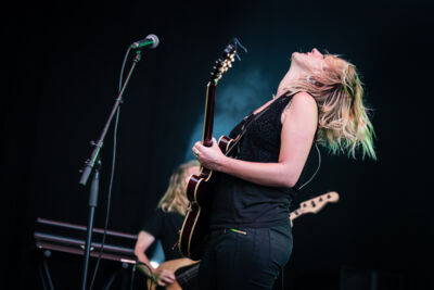 The Girl Who Cried Wolf @ Fonnefeesten, picture 15, photographed by Danny Wagemans - FrontView Magazine