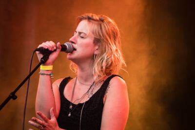 The Girl Who Cried Wolf @ Fonnefeesten, picture 32, photographed by Danny Wagemans - FrontView Magazine