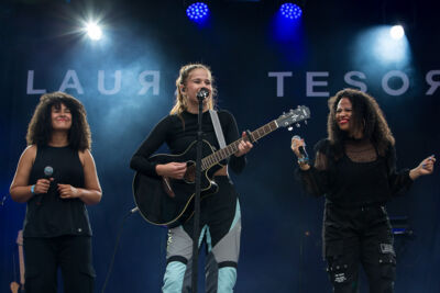 Laura Tesoro @ Bollekes feest 2019, picture 13, photographed by Marc Verdonck - FrontView Magazine