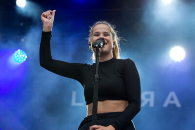 Laura Tesoro @ Bollekes feest 2019, picture 31, photographed by Marc Verdonck - FrontView Magazine