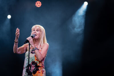 Micha Mara @ Fonnefeesten, foto 9, foto's door Danny Wagemans - FrontView Magazine