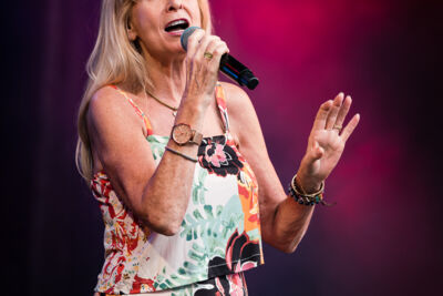 Micha Mara @ Fonnefeesten, foto 22, foto's door Danny Wagemans - FrontView Magazine