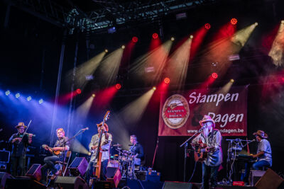 Stampen en Dagen @ Fonnefeesten, foto 4, foto's door Danny Wagemans - FrontView Magazine