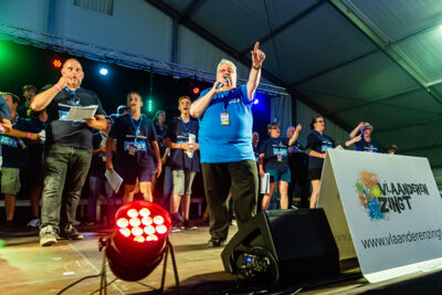 Vlaanderen Zingt (met Luc Caals) @ Schoten, picture 7, photographed by Dimitri Vanlommel - FrontView Magazine
