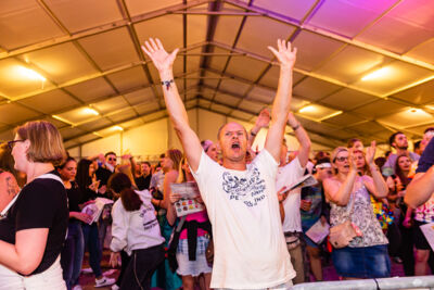 Vlaanderen Zingt (met Luc Caals) @ Schoten, picture 37, photographed by Dimitri Vanlommel - FrontView Magazine