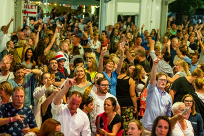 Vlaanderen Zingt (met Luc Caals) @ Schoten, picture 54, photographed by Dimitri Vanlommel - FrontView Magazine