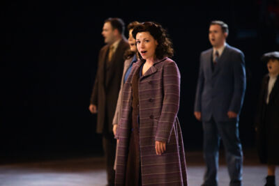 Première 40-45 voor Maja Van Honsté, Daphne Wellens en Hans De Munter @ studio 100 Pop-Up Theater, foto 25, foto's door Goele Bormans - FrontView Magazine