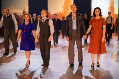 Première 40-45 voor Maja Van Honsté, Daphne Wellens en Hans De Munter @ studio 100 Pop-Up Theater, foto 30, foto's door Goele Bormans - FrontView Magazine