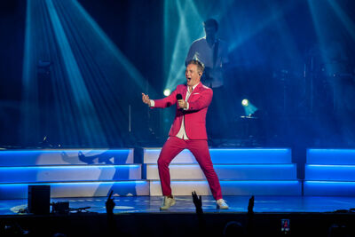 Christoff XL @ Ethias theater Hasselt, picture 9, photographed by Gert Daemen - FrontView Magazine