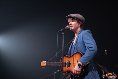 Stef Kamil Carlens @ Ancienne Belgique, picture 12, photographed by David Johnson - FrontView Magazine