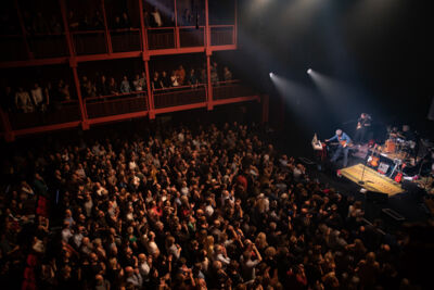 Stef Kamil Carlens @ Ancienne Belgique, picture 16, photographed by David Johnson - FrontView Magazine