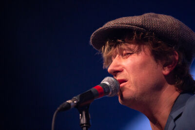 Stef Kamil Carlens @ Ancienne Belgique, picture 25, photographed by David Johnson - FrontView Magazine