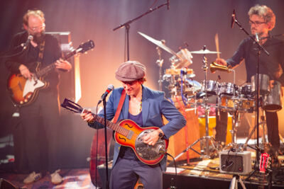 Stef Kamil Carlens @ Ancienne Belgique, picture 34, photographed by David Johnson - FrontView Magazine