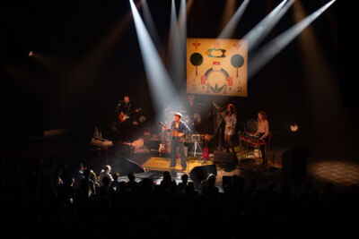 Stef Kamil Carlens @ Ancienne Belgique, picture 38, photographed by David Johnson - FrontView Magazine