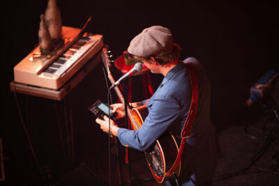 Stef Kamil Carlens @ Ancienne Belgique, picture 43, photographed by David Johnson - FrontView Magazine