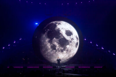 Michael Bublé @ Sportpaleis, picture 1, photographed by Sandra Van Watermeulen - FrontView Magazine