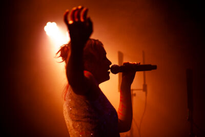 Lydmor @ Trix Club, picture 9, photographed by Sandra Van Watermeulen - FrontView Magazine