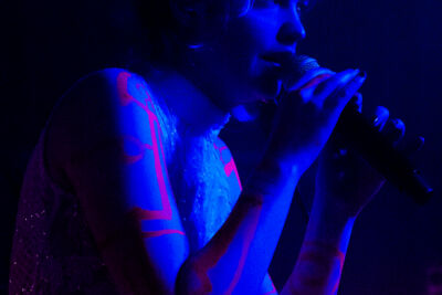 Lydmor @ Trix Club, picture 10, photographed by Sandra Van Watermeulen - FrontView Magazine
