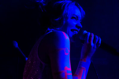 Lydmor @ Trix Club, picture 11, photographed by Sandra Van Watermeulen - FrontView Magazine