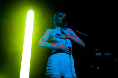 Lydmor @ Trix Club, picture 13, photographed by Sandra Van Watermeulen - FrontView Magazine
