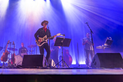 Calexico And Iron & Wine @ De Roma, foto 13, foto's door Christian Kwa - FrontView Magazine