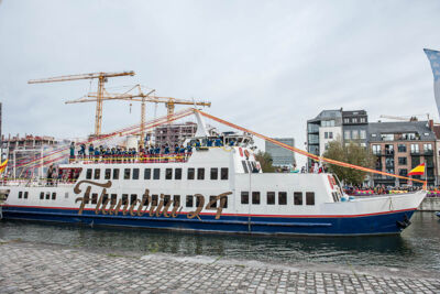 Aankomst Sinterklaas @ Antwerpen, picture 1, photographed by Gert Daemen - FrontView Magazine