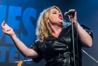 Casey Hensley @ Blues in Schoten 2019, foto 20, foto's door Marc Verdonck - FrontView Magazine