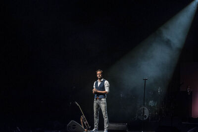 Guga Baul @ De Warande Turnhout, picture 7, photographed by Gert Daemen - FrontView Magazine