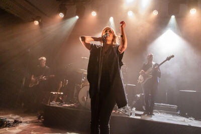 Geike Arnaert @ De Casino, picture 8, photographed by Chris Lippens - FrontView Magazine