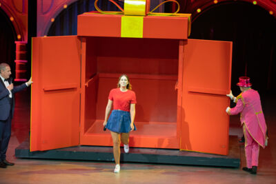 Samson krijgt een nieuw baasje: Marie Verhulst @ Studio 100 Pop-Up Theater, picture 2, photographed by dirk janssens - FrontView Magazine