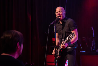 Danko Jones @ De Casino, foto 5, foto's door David Johnson - FrontView Magazine