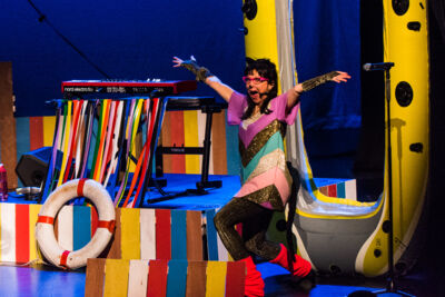 Kapitein Winokio 15 jaar handjes draaien @ Bourla Schouwburg, picture 6, photographed by FrontView Magazine
