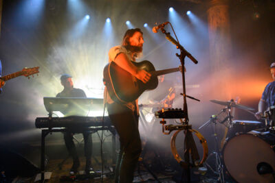 Boy & Bear (met Wildwood Kin) @ De Roma, picture 3, photographed by Myra Segers - FrontView Magazine