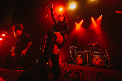 Amaranthe @ Effenaar, foto 8, foto's door Dorien Goetschalckx - FrontView Magazine