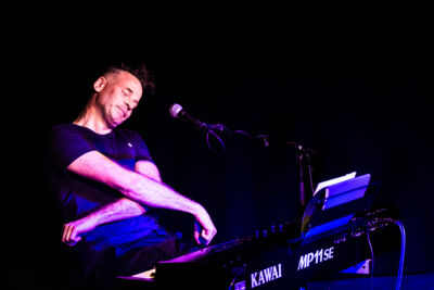 Depressieve Valentijnsavond @ 't Onkrooid, foto 2, foto's door Ann Carpentier - FrontView Magazine