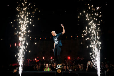 Milow @ Lotto Arena, foto 12, foto's door Sandra Van Watermeulen - FrontView Magazine