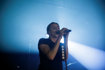Pvris @ Trix Club, picture 13, photographed by Peter Smet - FrontView Magazine