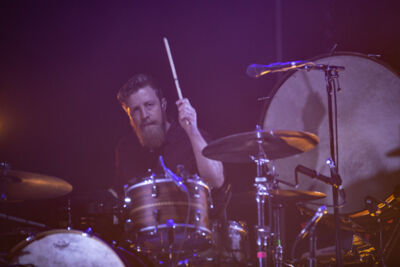 Bear's Den @ Vorst Nationaal, picture 6, photographed by David Johnson - FrontView Magazine