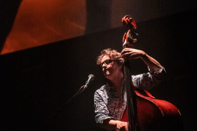 Raymond van het Groenewoud - Raymond 70 @ Het Depot, picture 18, photographed by Jürgen Bruynooghe - FrontView Magazine