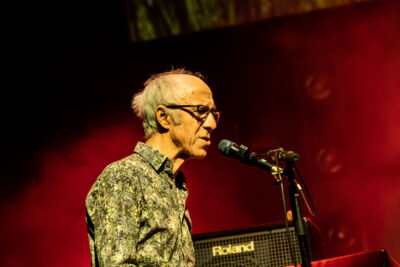 Raymond van het Groenewoud - Raymond 70 @ Het Depot, picture 22, photographed by Jürgen Bruynooghe - FrontView Magazine