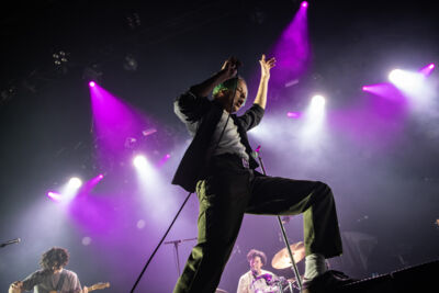 SWMRS @ 013 Tilburg, foto 5, foto's door Jürgen Bruynooghe - FrontView Magazine