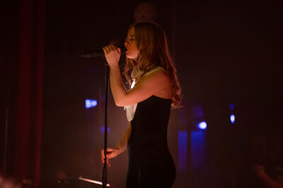 Hooverphonic @ De Roma, picture 13, photographed by dirk janssens - FrontView Magazine