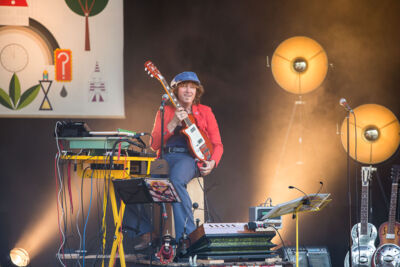 Stef Kamil Carlens (solo) @ OLT Rivierenhof, picture 2, photographed by Marc Verdonck - FrontView Magazine