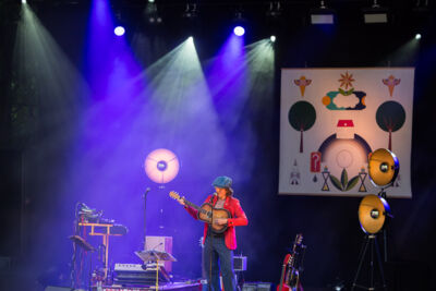 Stef Kamil Carlens (solo) @ OLT Rivierenhof, picture 8, photographed by Marc Verdonck - FrontView Magazine